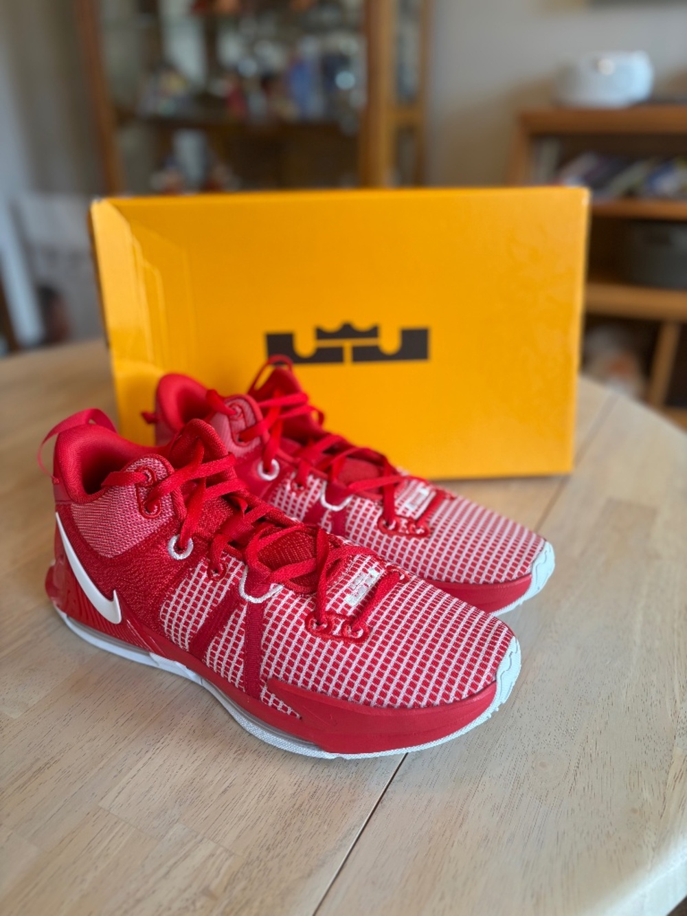 Nike LeBron Witness VII TB Red White Size 13 – NEW